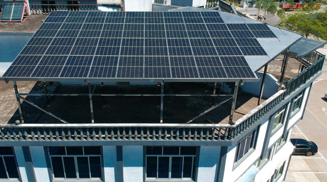 Güneş enerjisi sistemi 10 kw hibrid volt 100ah lityum güneş enerjisi depolama pili ev için güneş enerjisi maliyeti